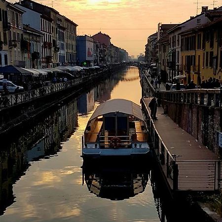 The Boheme Vintage Junior Suite ---- Cozy & Quiet & Comfortable With Private Bathroom & Fully Equipped Kitchenette & Cozy Balcony - Lift To 4Th Floor - Metro' Verde -Green Subway Porta Genova Mailand Exterior foto