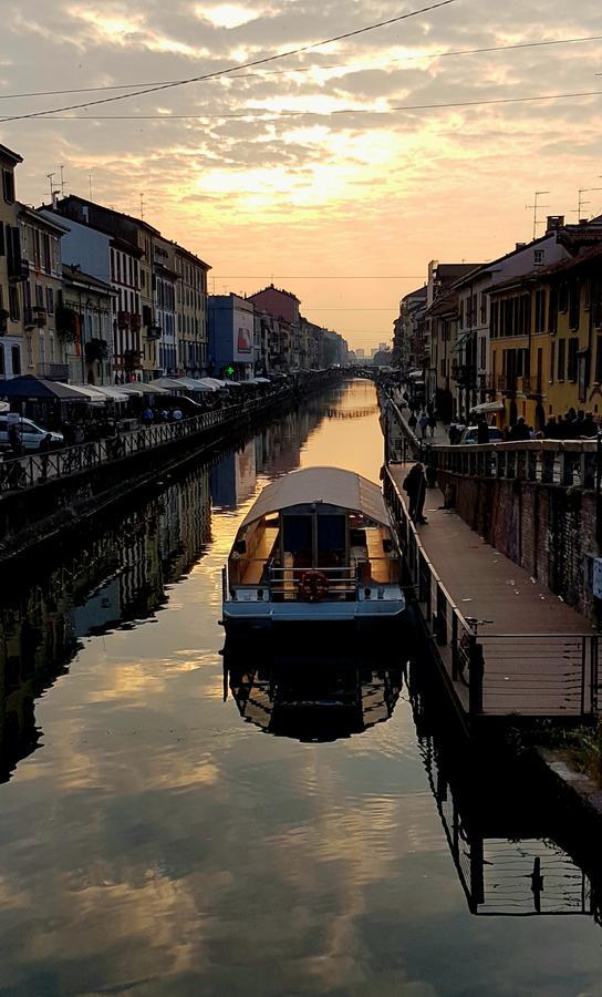 The Boheme Vintage Junior Suite ---- Cozy & Quiet & Comfortable With Private Bathroom & Fully Equipped Kitchenette & Cozy Balcony - Lift To 4Th Floor - Metro' Verde -Green Subway Porta Genova Mailand Exterior foto